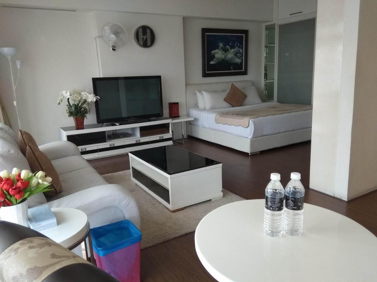 Berjaya Times Square Service Apartment, Куала-Лумпур Экстерьер фото